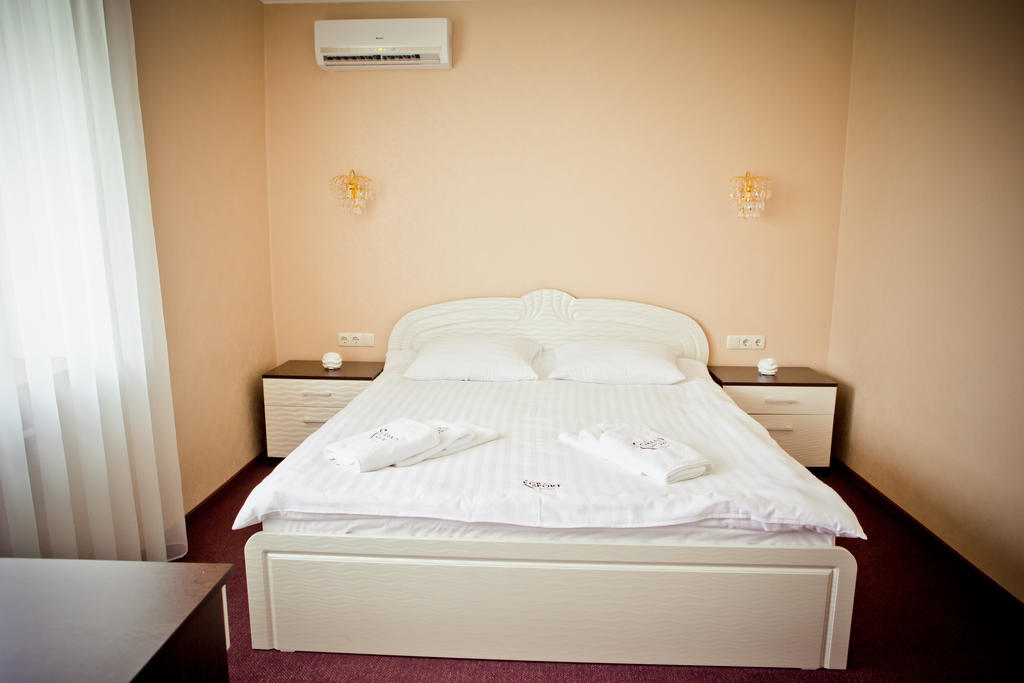 Grand Sport Hotel Brovary Camera foto