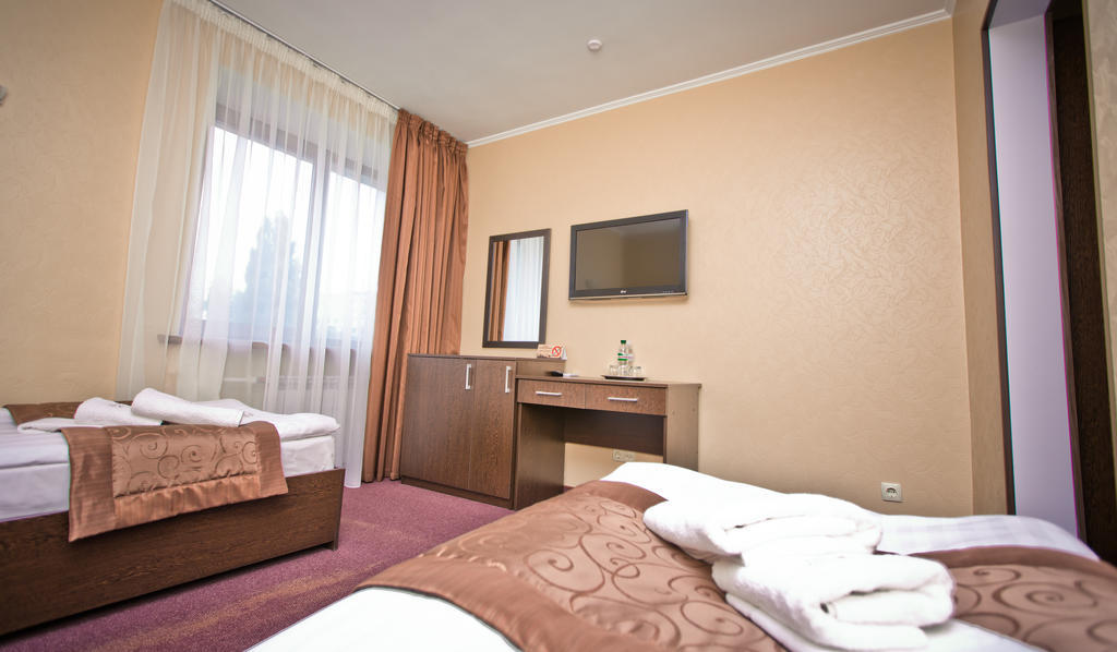 Grand Sport Hotel Brovary Camera foto