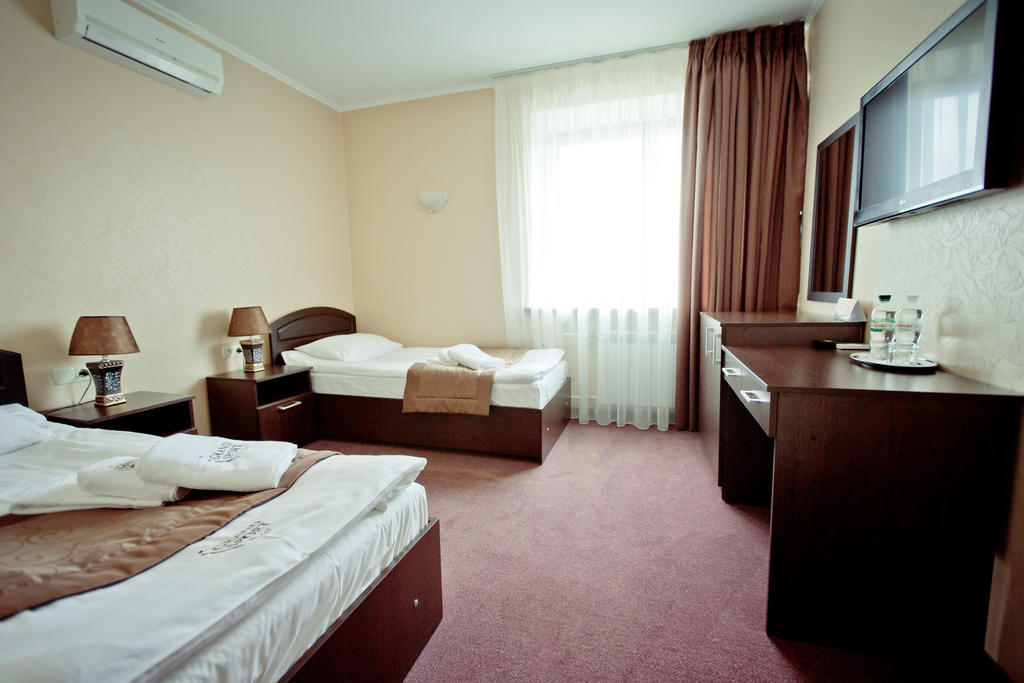 Grand Sport Hotel Brovary Camera foto