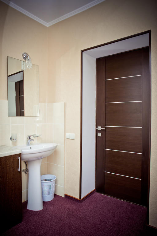Grand Sport Hotel Brovary Camera foto
