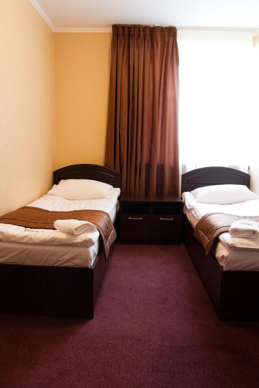 Grand Sport Hotel Brovary Esterno foto