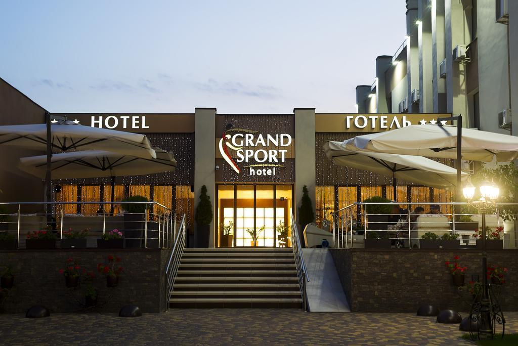 Grand Sport Hotel Brovary Esterno foto